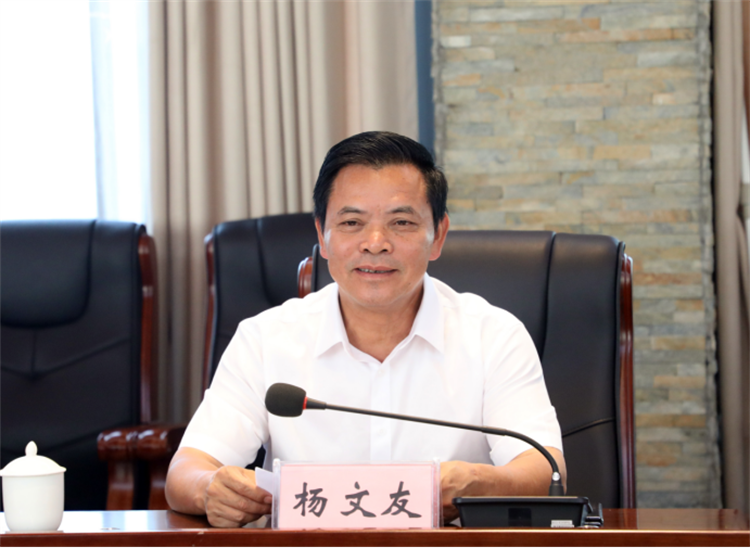 2021年7月30日,业成集团与凌云县人民政府签订“广西凌云绿色家居产业园项目”协议444.png